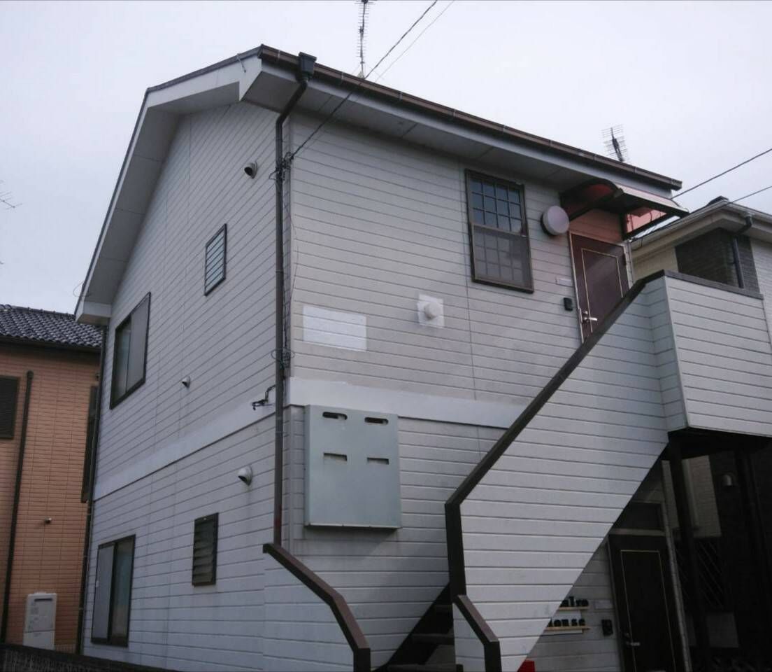 豊島区　浮遊タイル階段