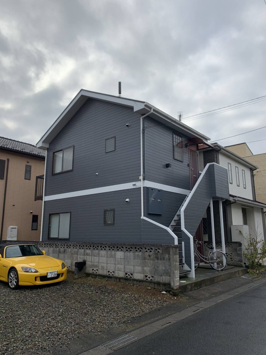 豊島区　浮遊タイル階段
