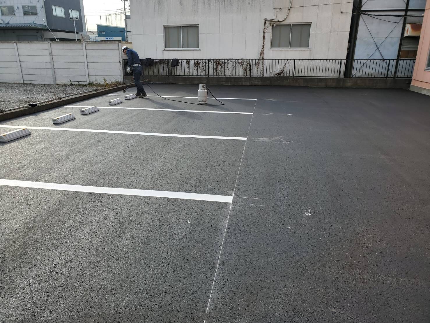 豊島区　浮遊タイル階段