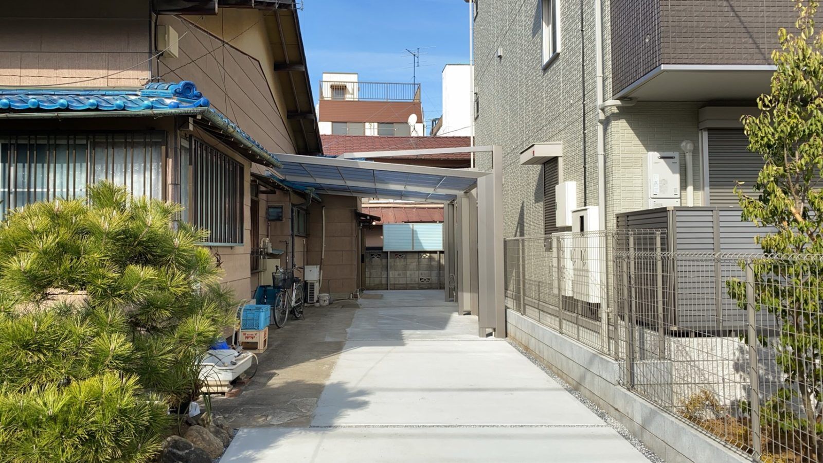豊島区　浮遊タイル階段